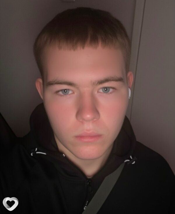 Антон, 20, Кременчуге — анкета №3285978
