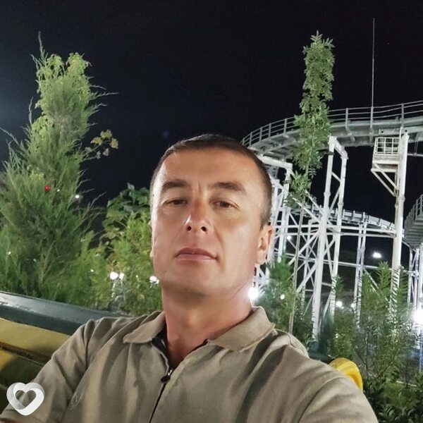 Толик, Прага