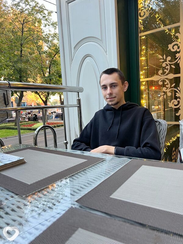 Дмитрий, 20, Краснодаре — анкета №3286886