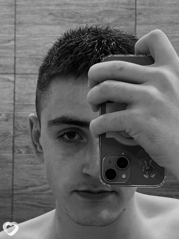 Антон, 21, Екатеринбурге — анкета №3286779