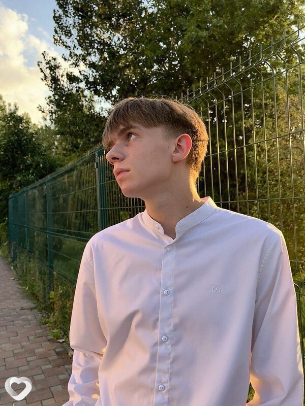 Олег, 20, Санкт-Петербурге — анкета №3288193