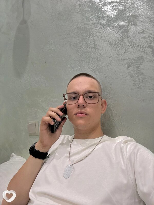 Илья, 22, Москве — анкета №3289131