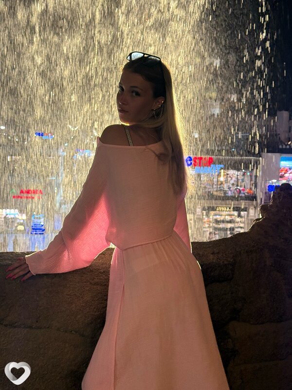 Карина, 20, Санкт-Петербурге — анкета №3289616