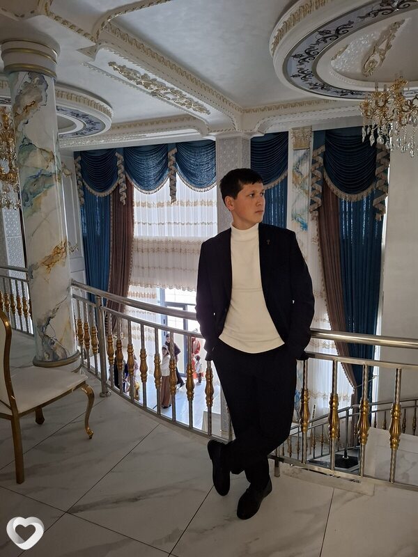 Шавкат, 21, Москве — анкета №3291165