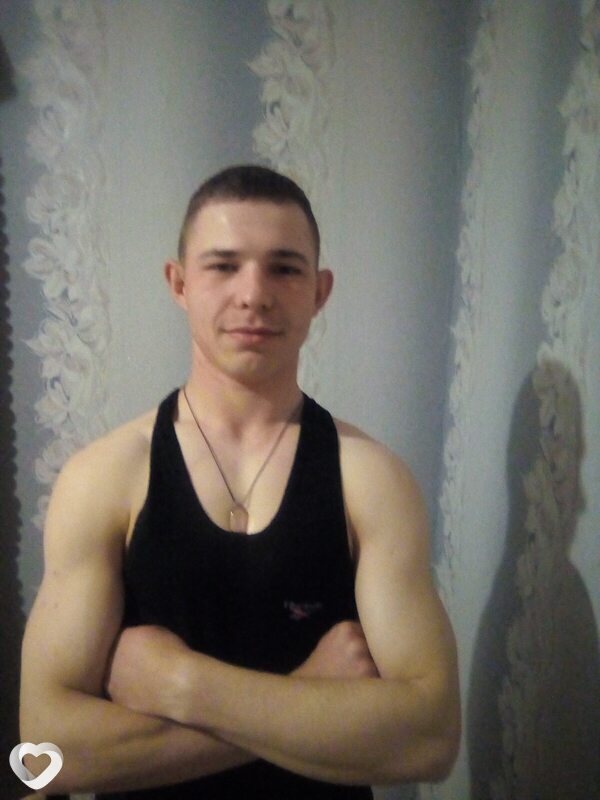 Максим, 22, Гомеле — анкета №3292129