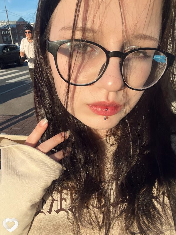 Лера, 18, Санкт-Петербурге — анкета №3292663