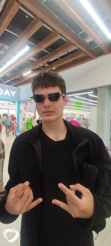 Максим, 19, Бресте — анкета №3292960