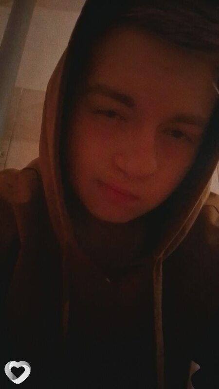 Даня, 18, Шахтах — анкета №3292861