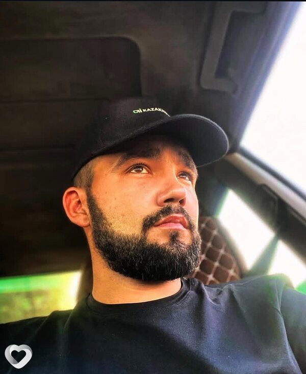 Денис, 23, Павлодаре — анкета №3292970