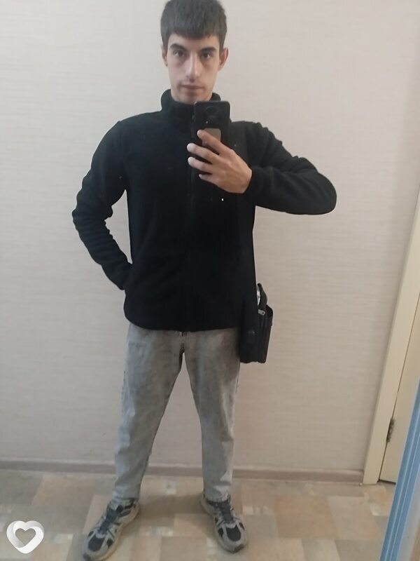 Андрей, 21, Ангарске — анкета №3293570