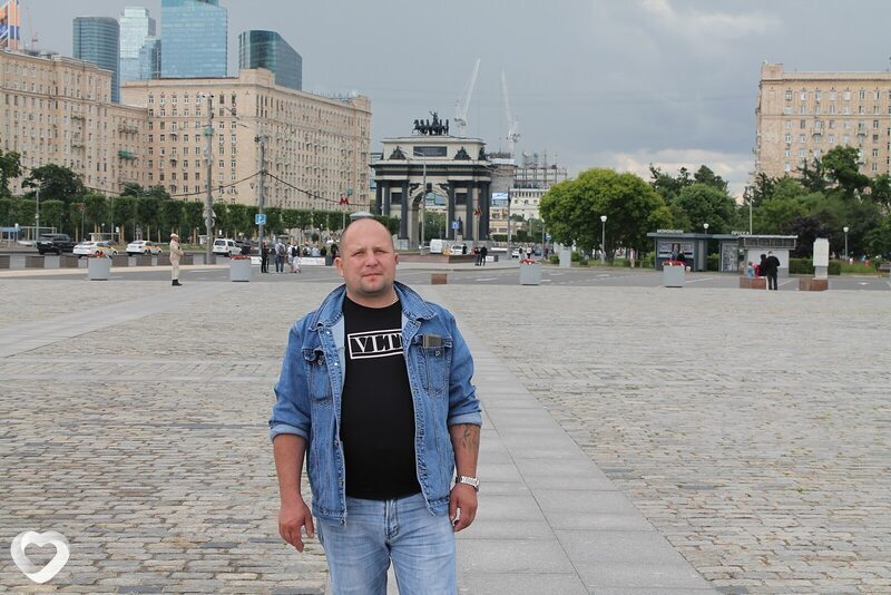 Артем, Новый Уренгой