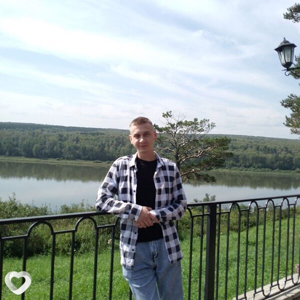 Максим, 23, Белове — анкета №3295134