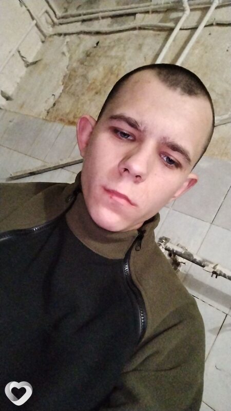 Иван, 21, Осинниках — анкета №3296689