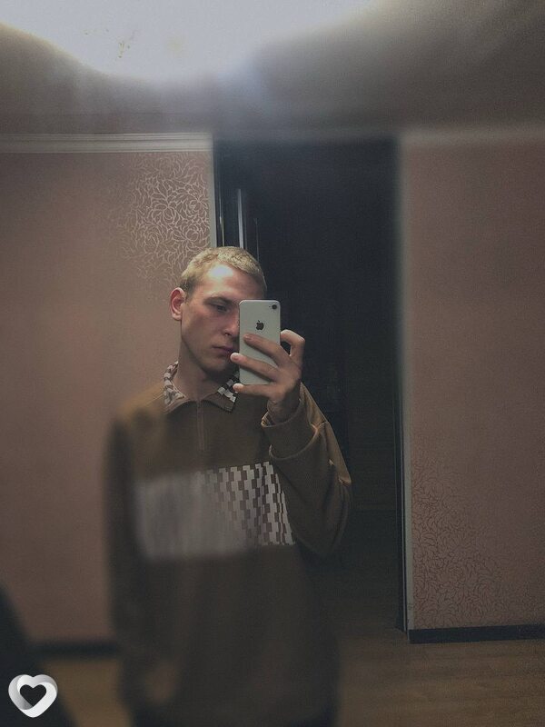 Артем, 21, Тамбове — анкета №3297321