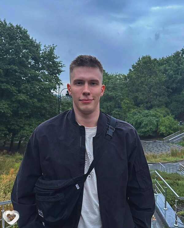 Максим, 25, Киеве — анкета №3298036