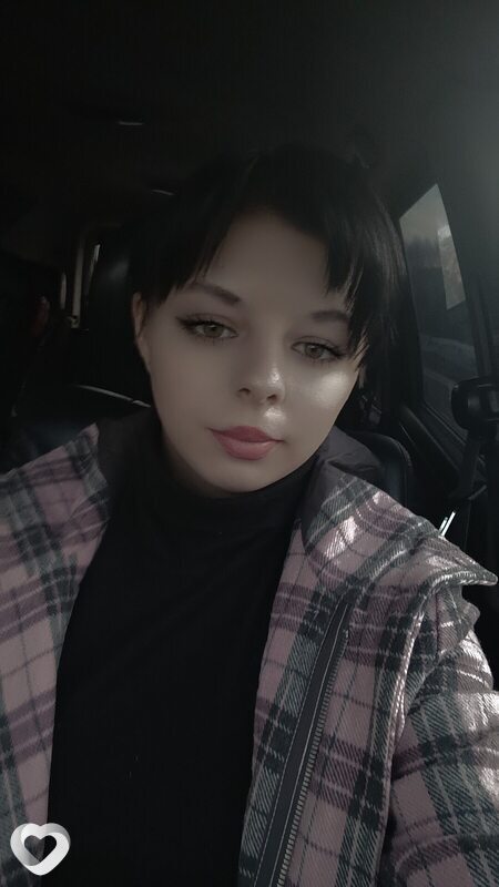 Карина, 21, Ангарске — анкета №3298554
