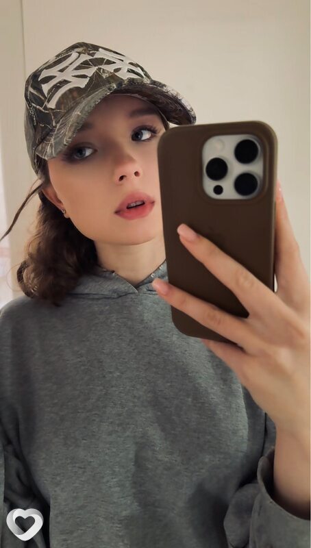 Арина, 19, Санкт-Петербурге — анкета №3298570