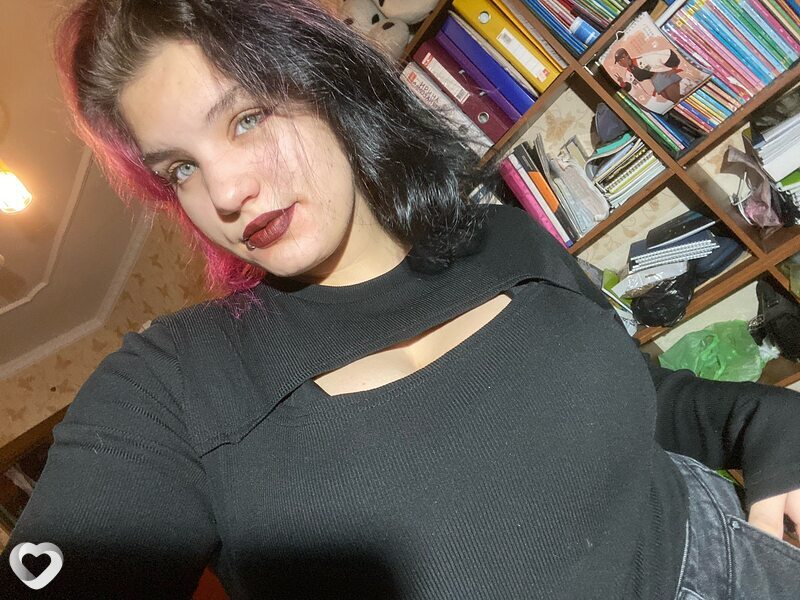 Оксана, 18, Первоуральске — анкета №3298441