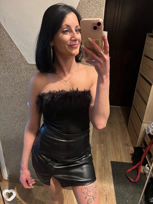 Adrianna Xxx, Скавина