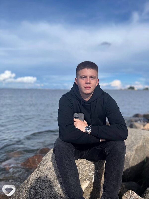 Алексей, 21, Калининграде — анкета №3300684