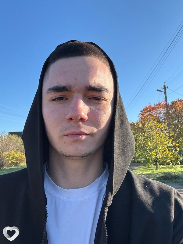 Максим, 21, Ростове-на-Дону — анкета №3301470