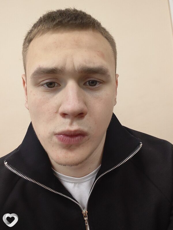 Илья, 19, Ачинске — анкета №3301899