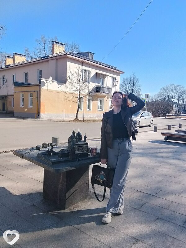 Вероника, 19, Великом Новгороде — анкета №3302693