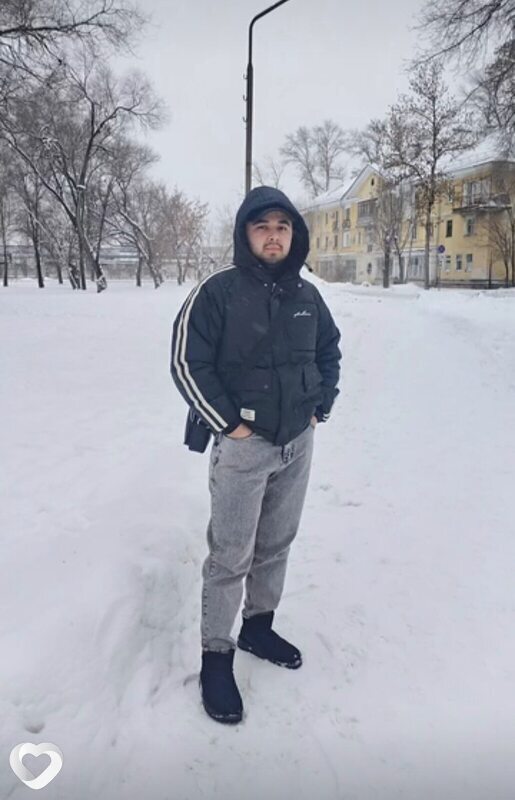 Икболжон, 21, Самаре — анкета №3303193