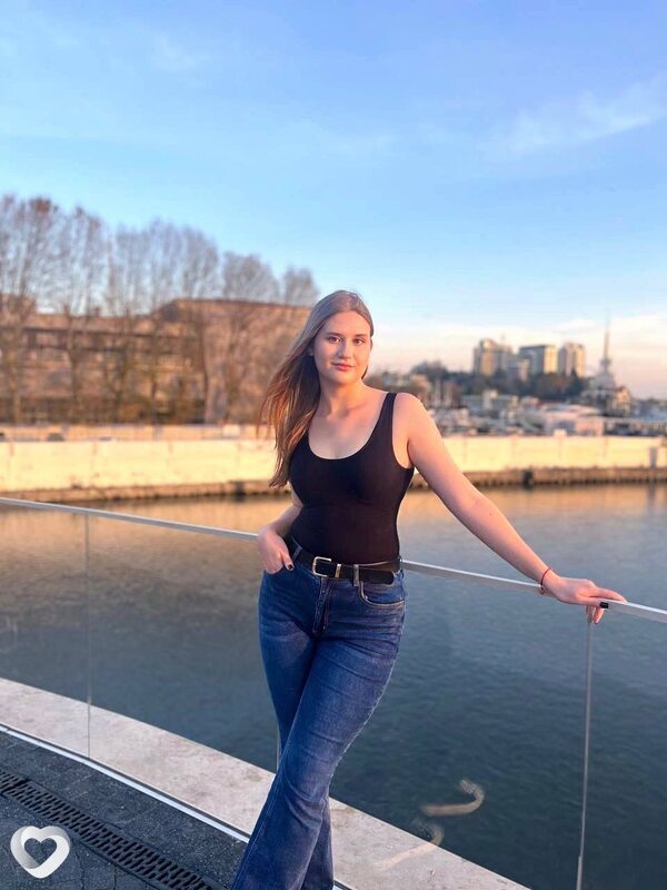Александра, 21, Сочи — анкета №3303518