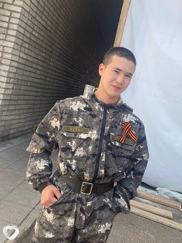 Данил, 19, Красноярске — анкета №3303790