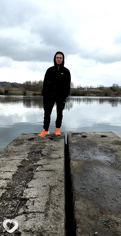 Victor, Голенёв