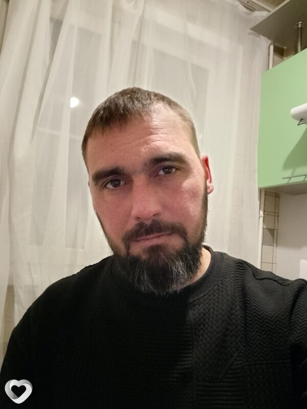 Илья, 38, Новоалтайске — анкета №3305629