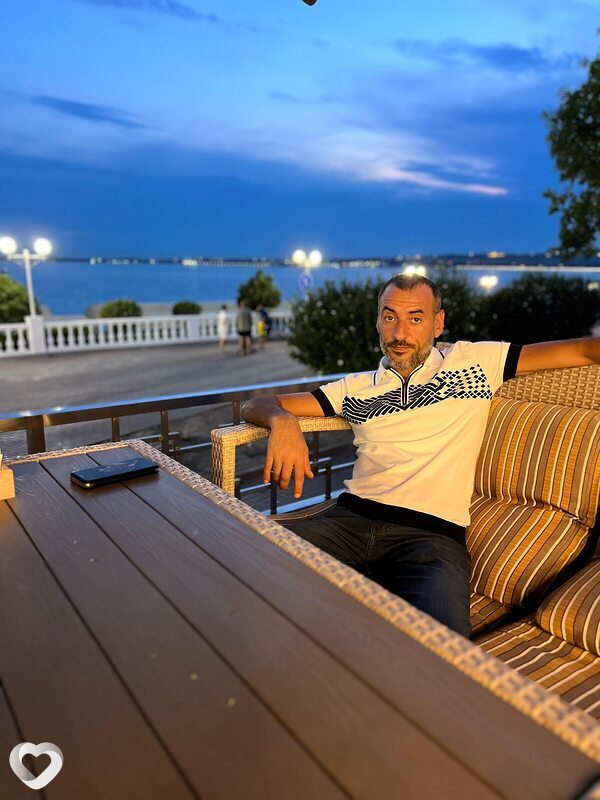 Артур, 41, Ростове-на-Дону — анкета №3306260