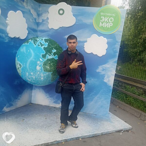 Глеб, 20, Новосибирске — анкета №3306098