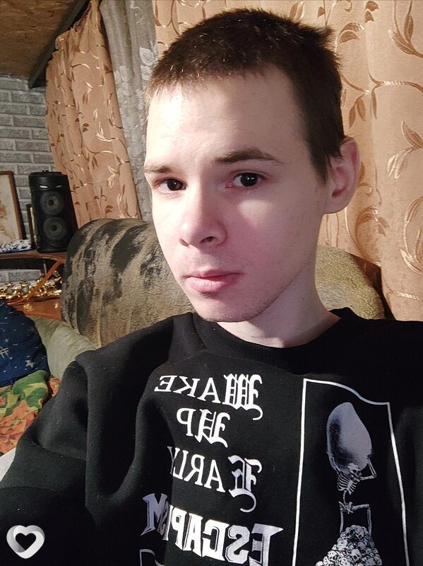 Дениска, 22, Омске — анкета №3306343