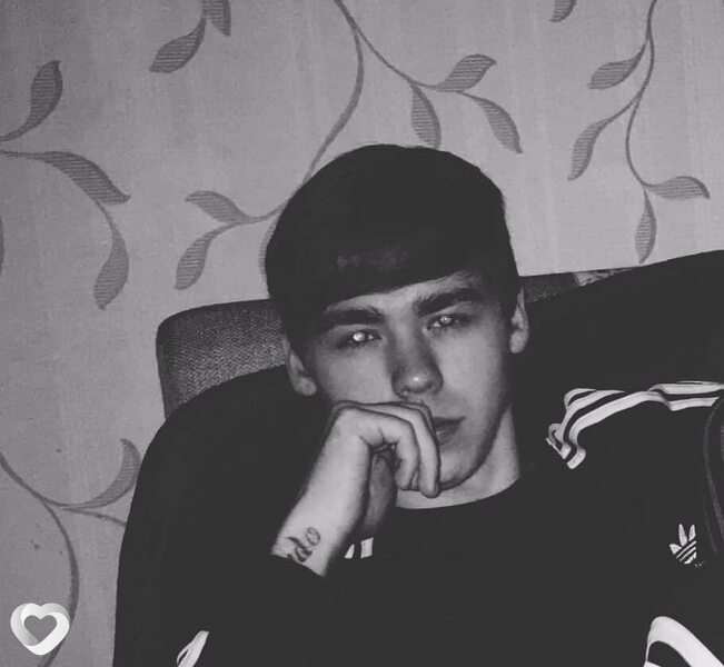 Эдуард, 24, Нижневартовске — анкета №3307103