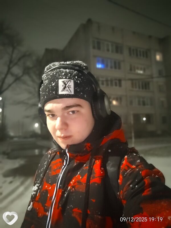 Илья, 20, Брянске — анкета №3311028