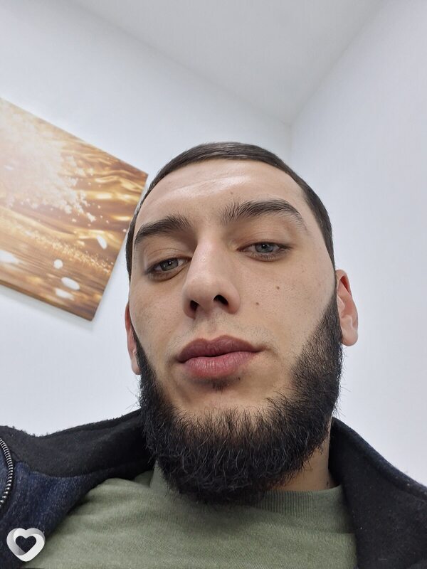 Дауд, 28, Ханты-Мансийске — анкета №3311047