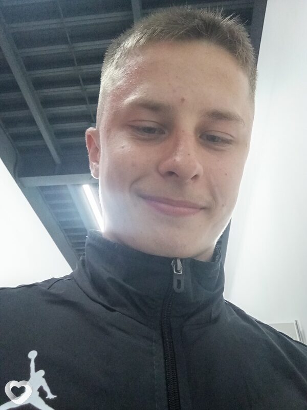 Вадим, 19, Гомеле — анкета №3311579