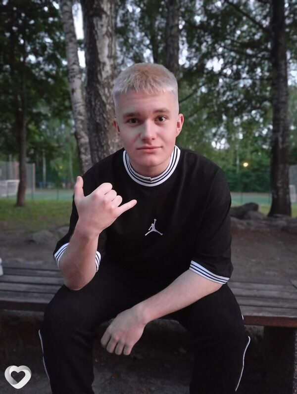 Ян, 19, Санкт-Петербурге — анкета №3312760