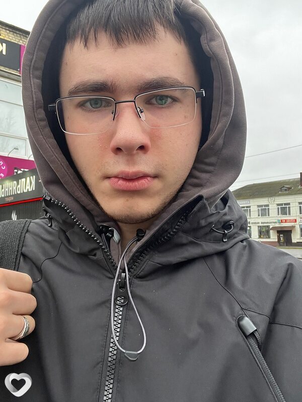 Роман, 21, Брянске — анкета №3312948