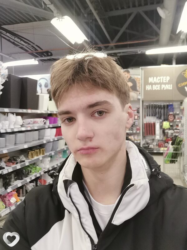Антон, 19, Ревде — анкета №3312911