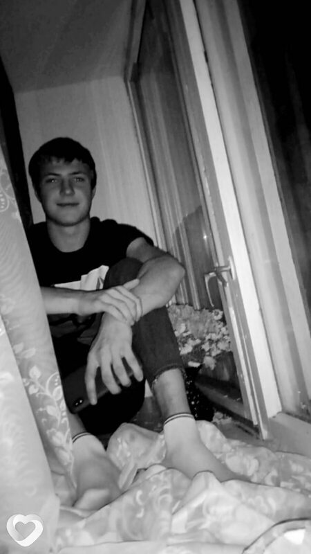 Артем, 24, Феодосии — анкета №3312982