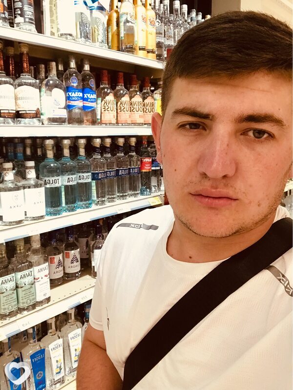 Виктор, 23, Самаре — анкета №3314297
