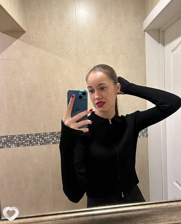Олеся, 19, Екатеринбурге — анкета №3315650