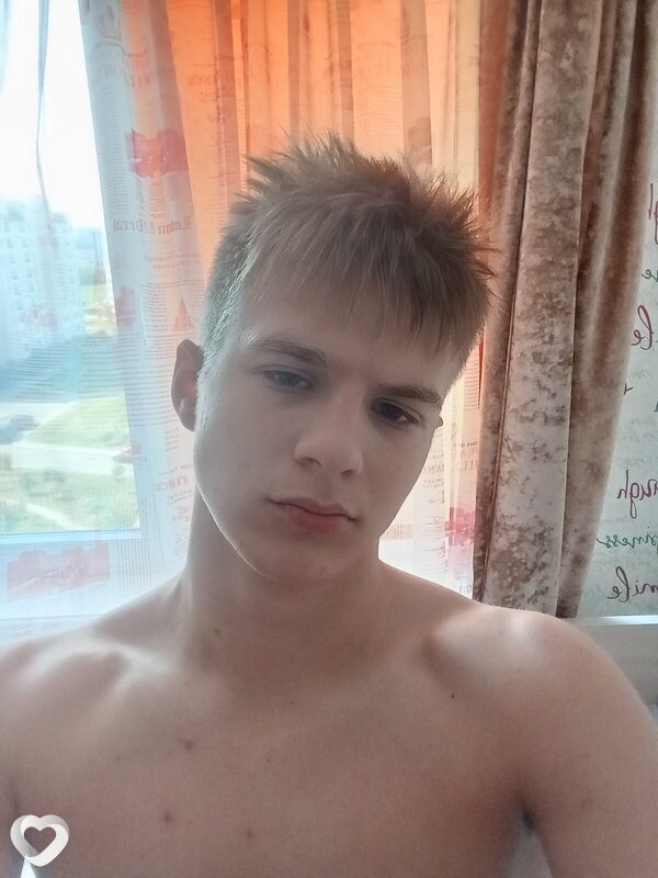 Андрей, 19, Бобруйске — анкета №3317340