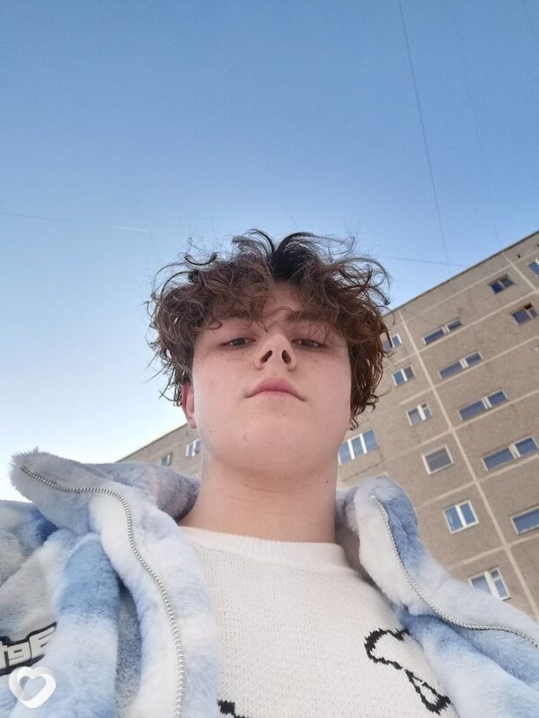 Илья, 19, Екатеринбурге — анкета №3316591
