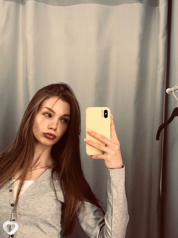 Арина, 19, Санкт-Петербурге — анкета №3318003