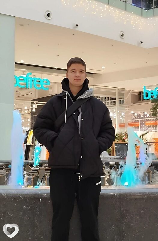 Максим, 19, Ростове-на-Дону — анкета №3318117