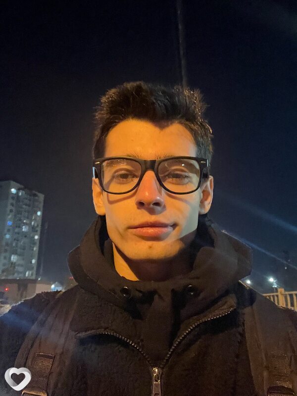Максим, 22, Омске — анкета №3320461
